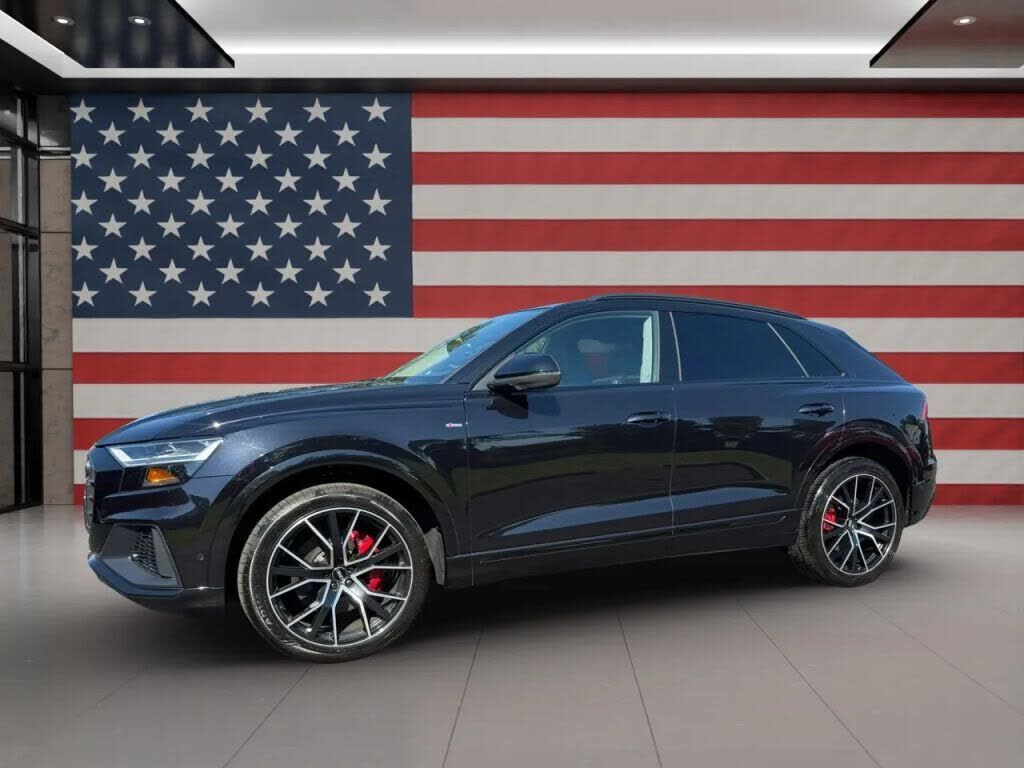 2021 AUDI Q8
