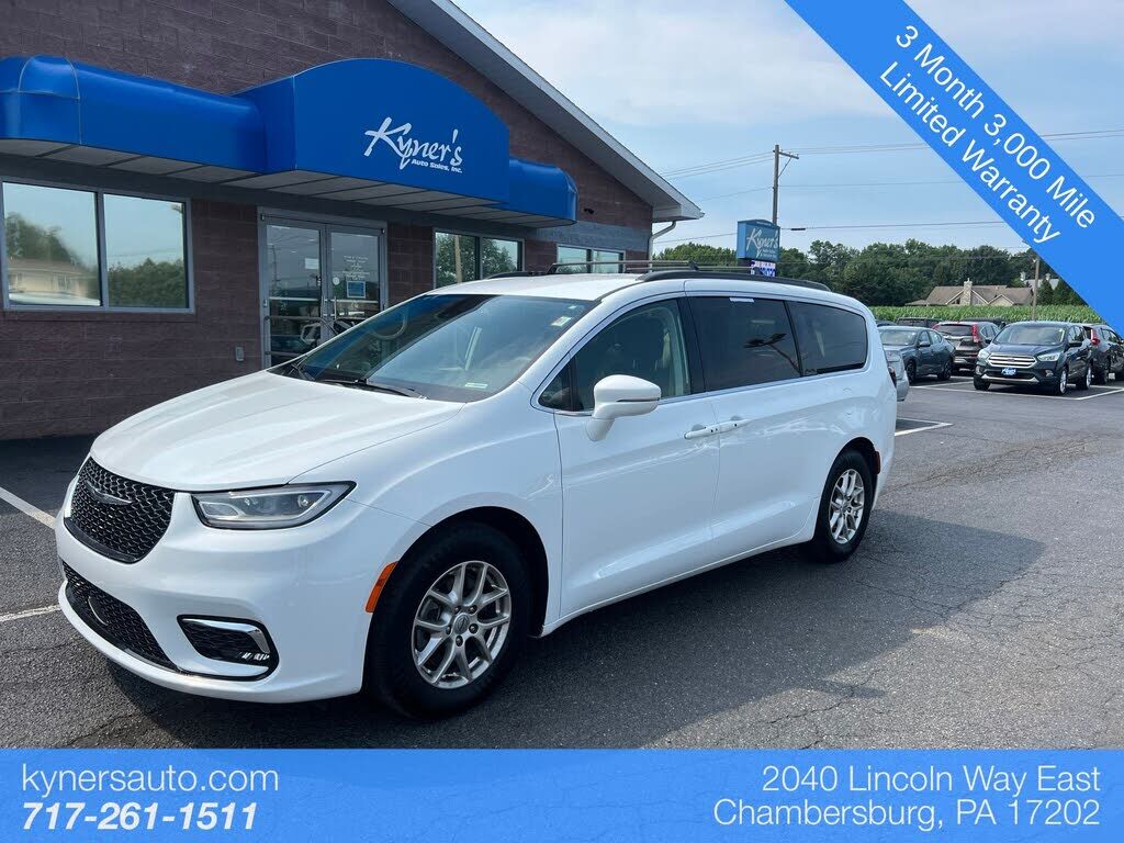 2022 CHRYSLER Pacifica