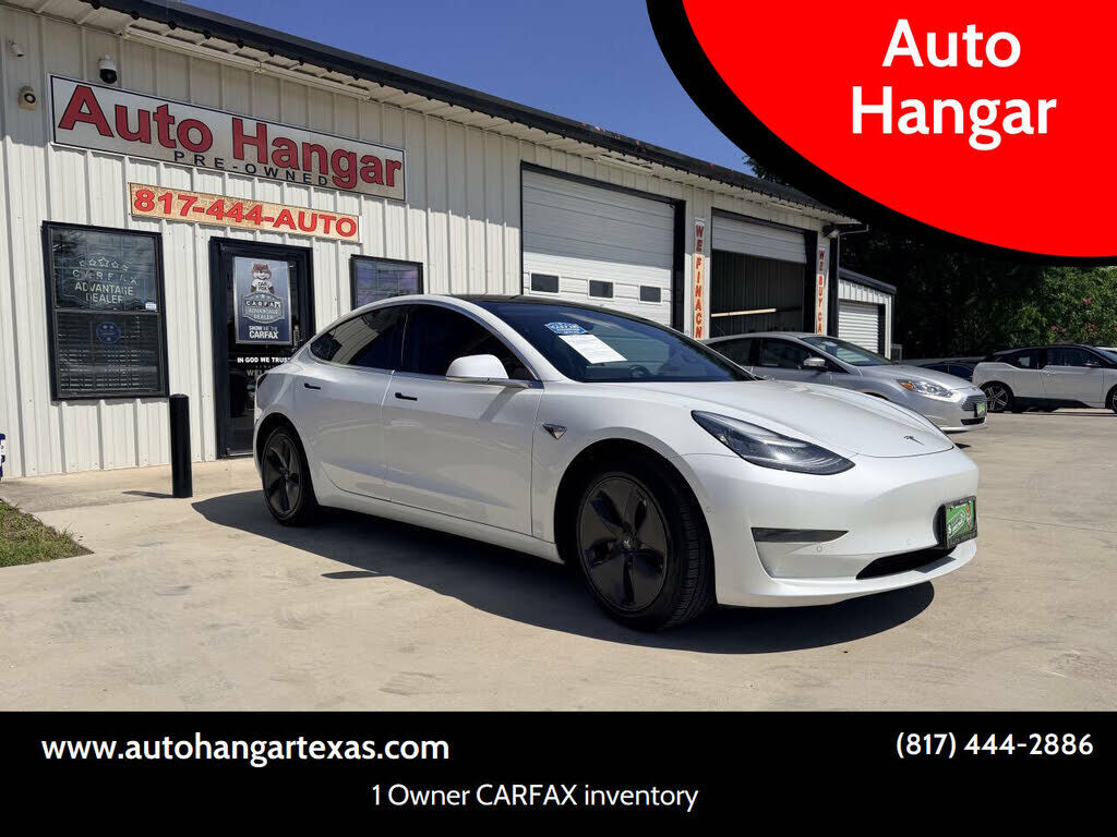 2020 TESLA Model 3