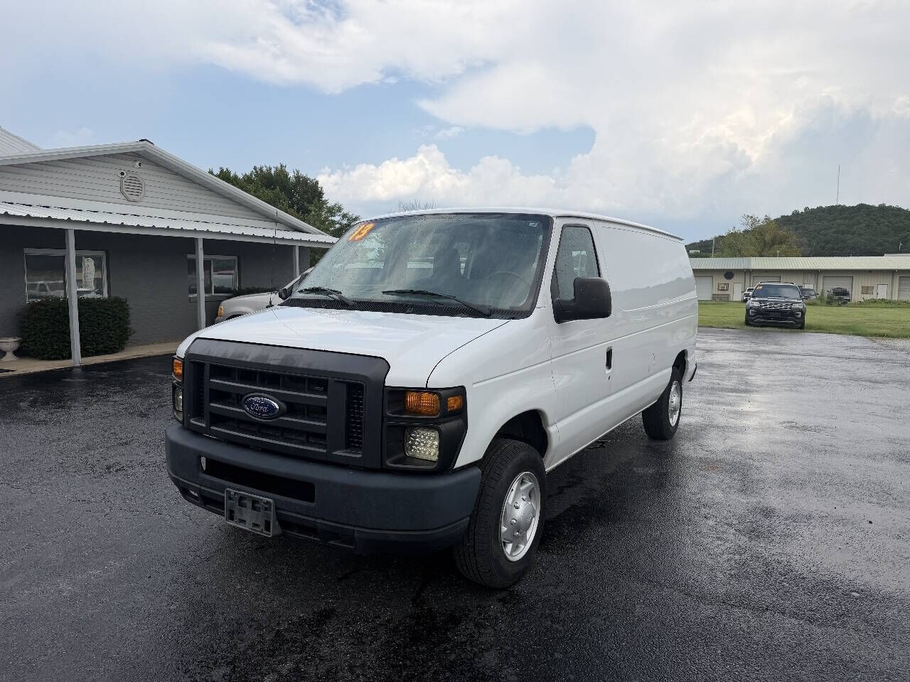 2013 FORD E-150