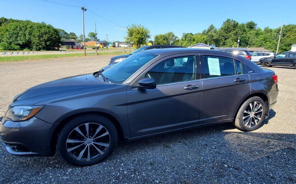 2014 CHRYSLER 200
