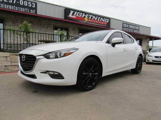 2017 MAZDA Mazda3