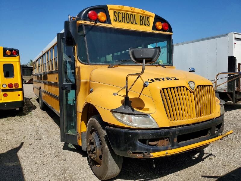 2013 IC BUS PB105