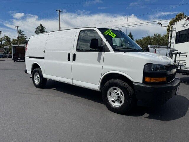 2020 CHEVROLET Express