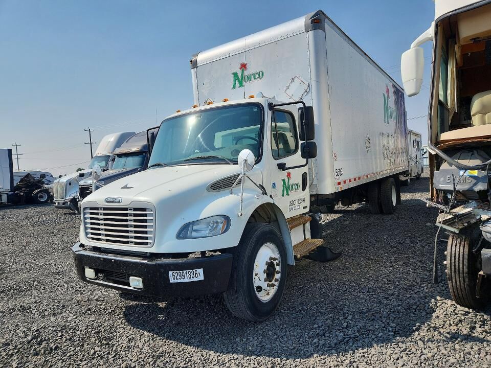 2012 FREIGHTLINER M2