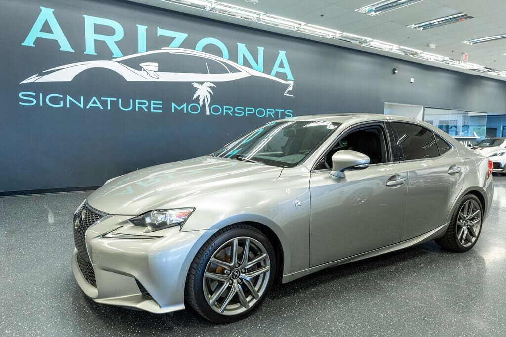 2016 LEXUS IS