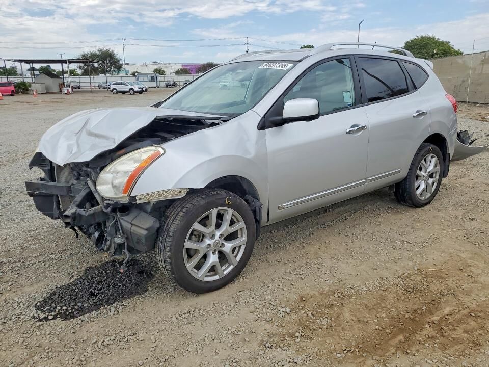 2013 NISSAN Rogue