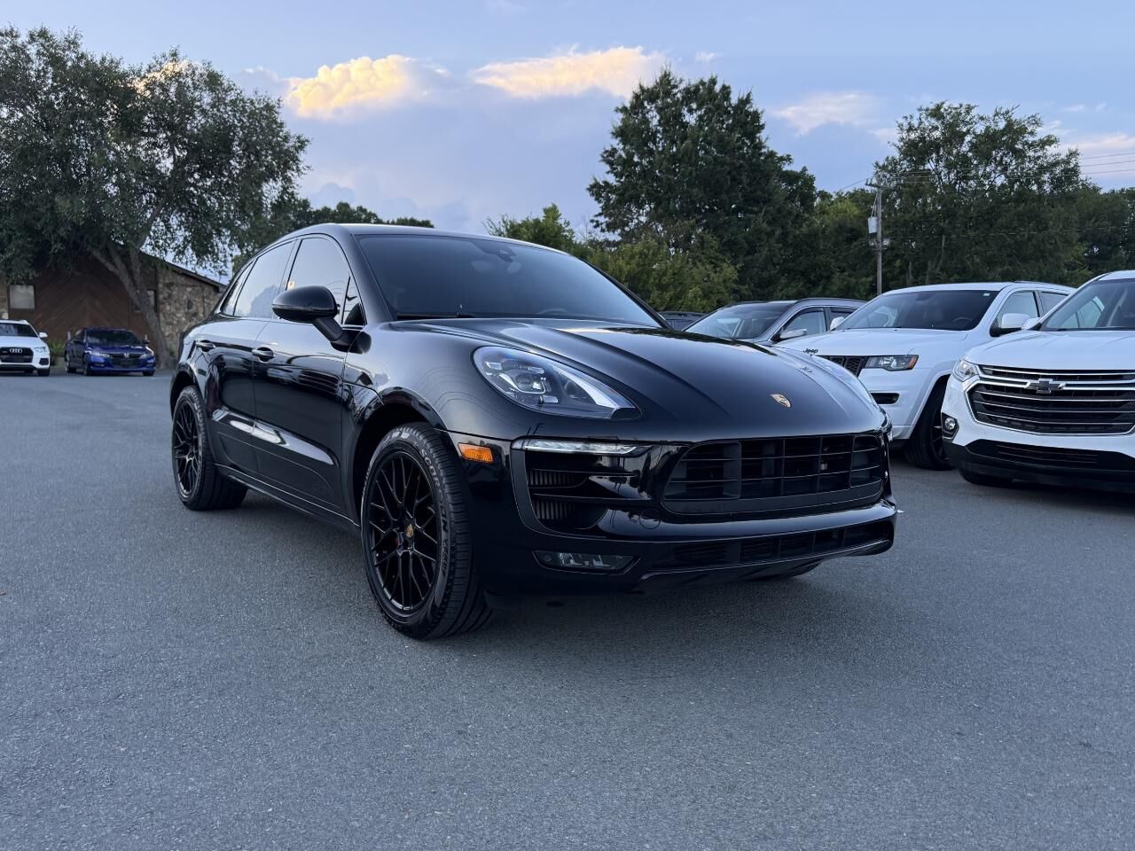 2018 PORSCHE Macan