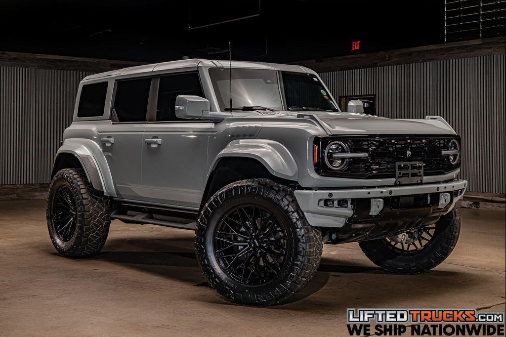 2024 FORD Bronco