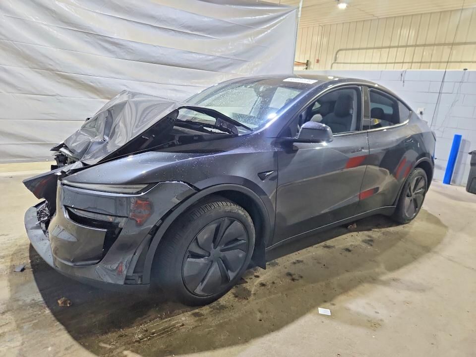 2026 TESLA Model Y