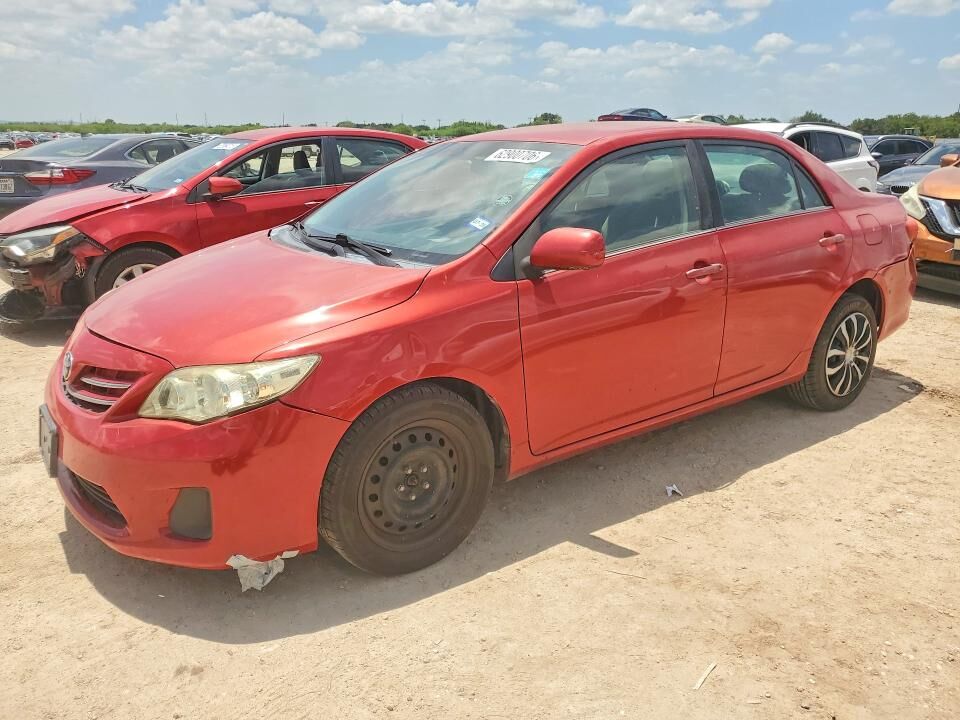 2013 TOYOTA Corolla