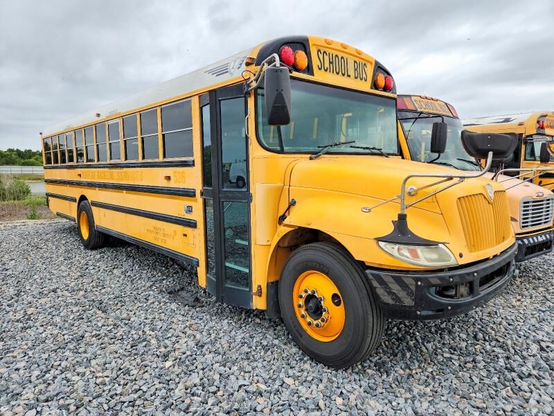2013 IC BUS PB105