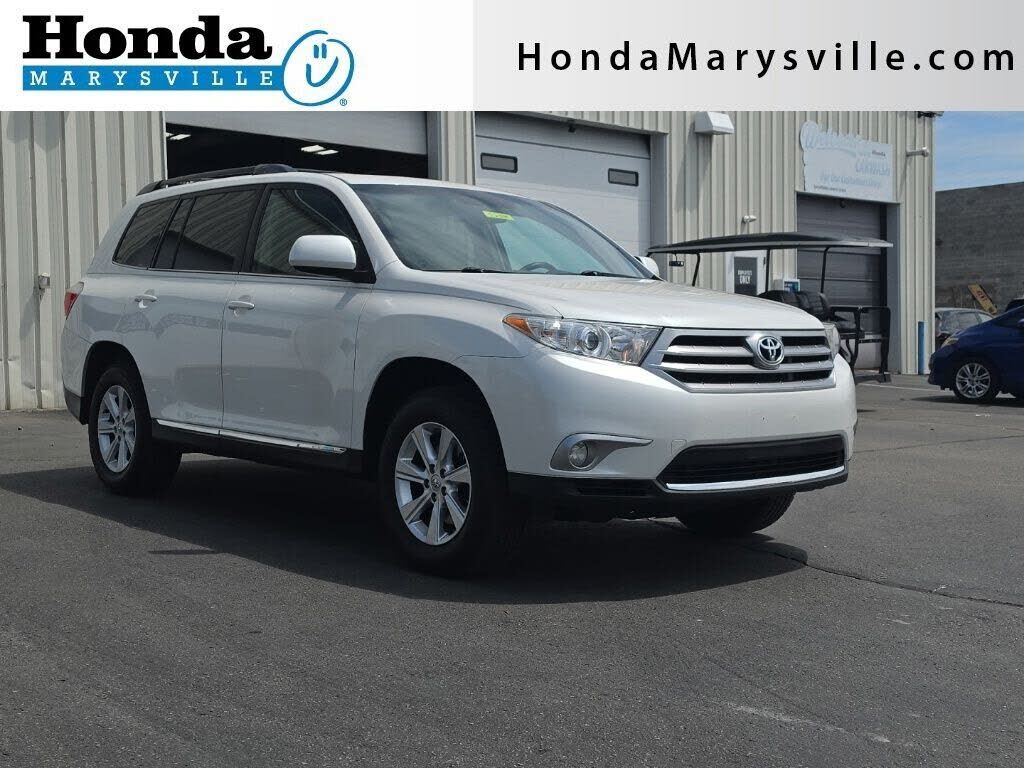 2013 TOYOTA Highlander