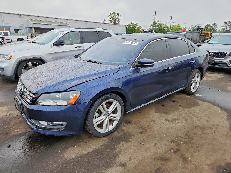 2014 VOLKSWAGEN Passat