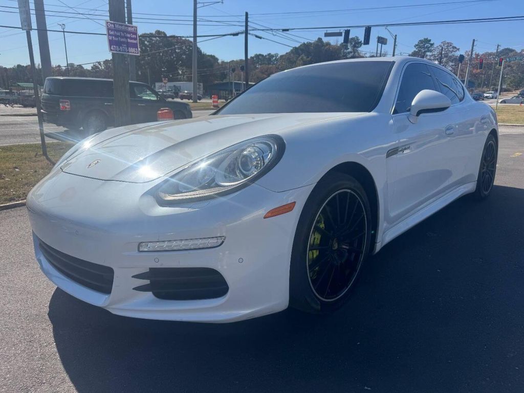2016 PORSCHE Panamera