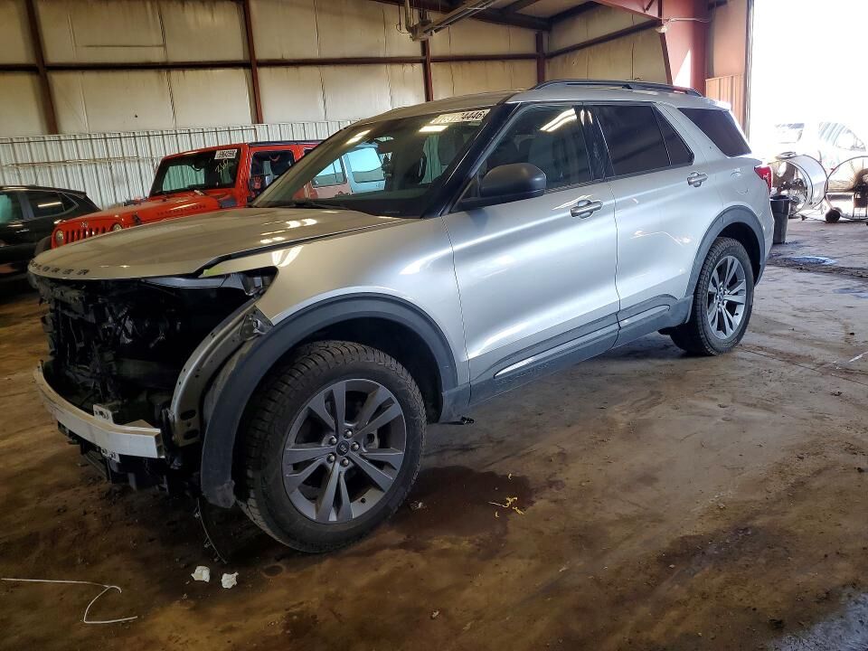 2021 FORD Explorer