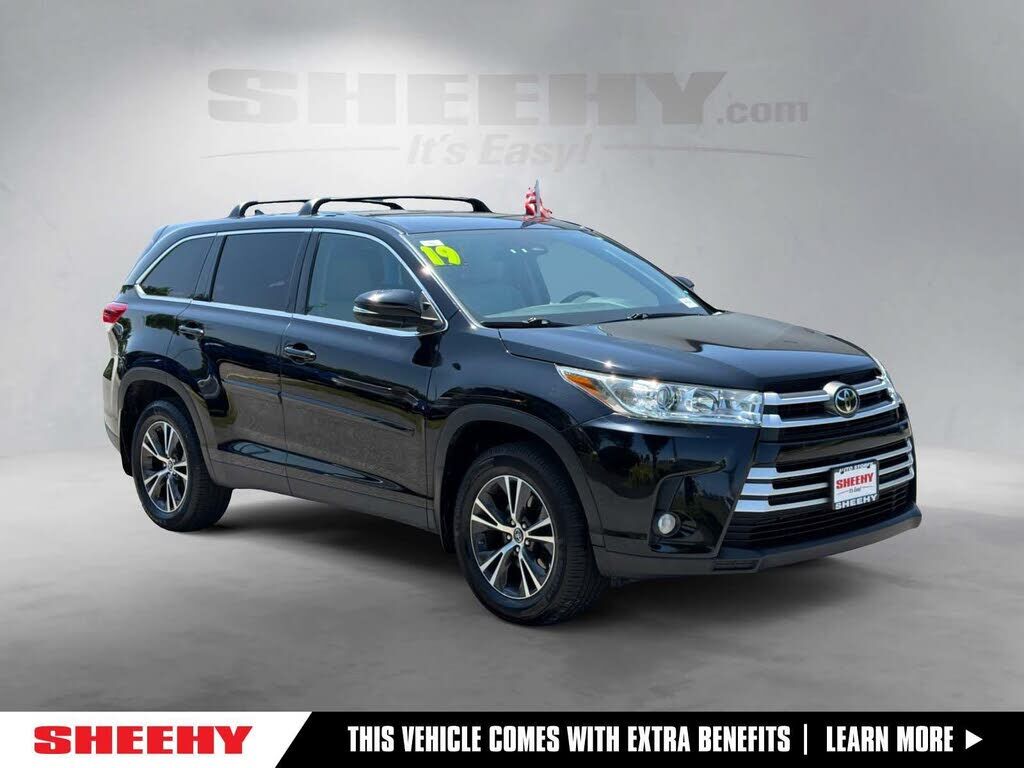 2019 TOYOTA Highlander