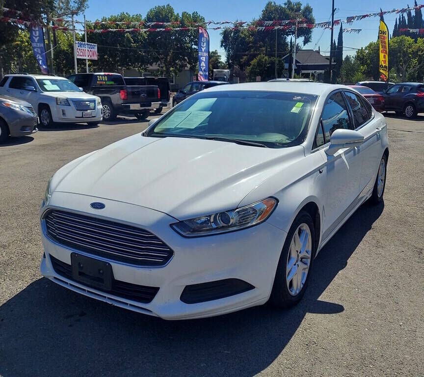 2015 FORD Fusion