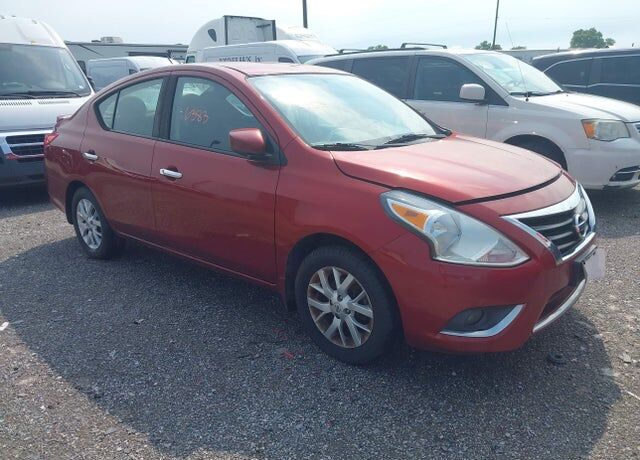 2018 NISSAN Versa