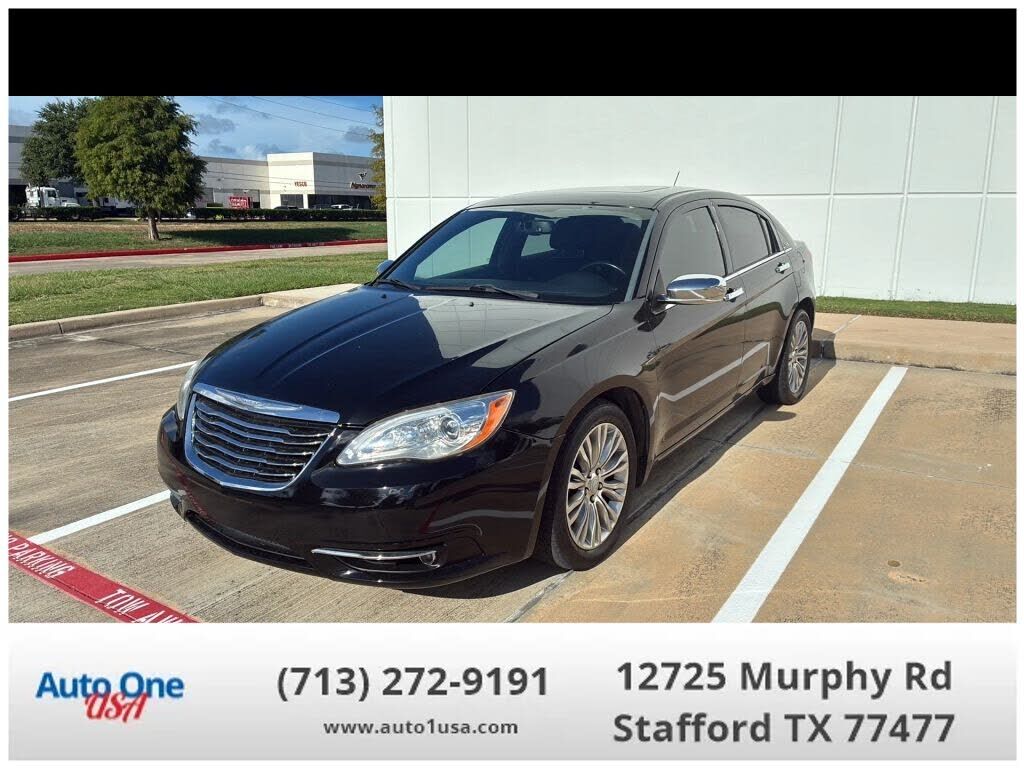 2012 CHRYSLER 200