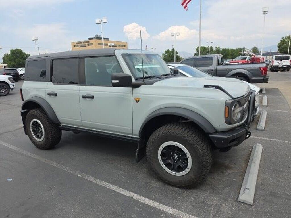 2022 FORD Bronco