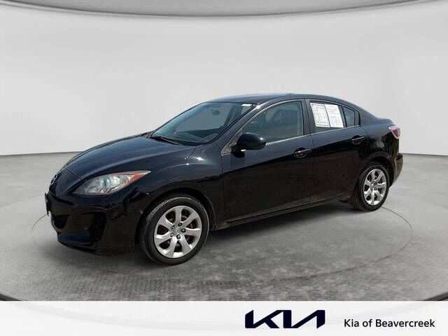 2013 MAZDA Mazda3