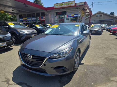 2015 MAZDA Mazda3