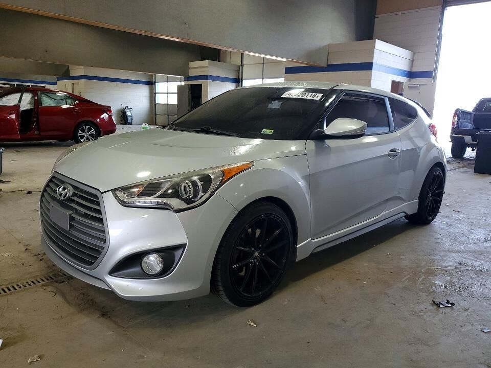 2016 HYUNDAI Veloster