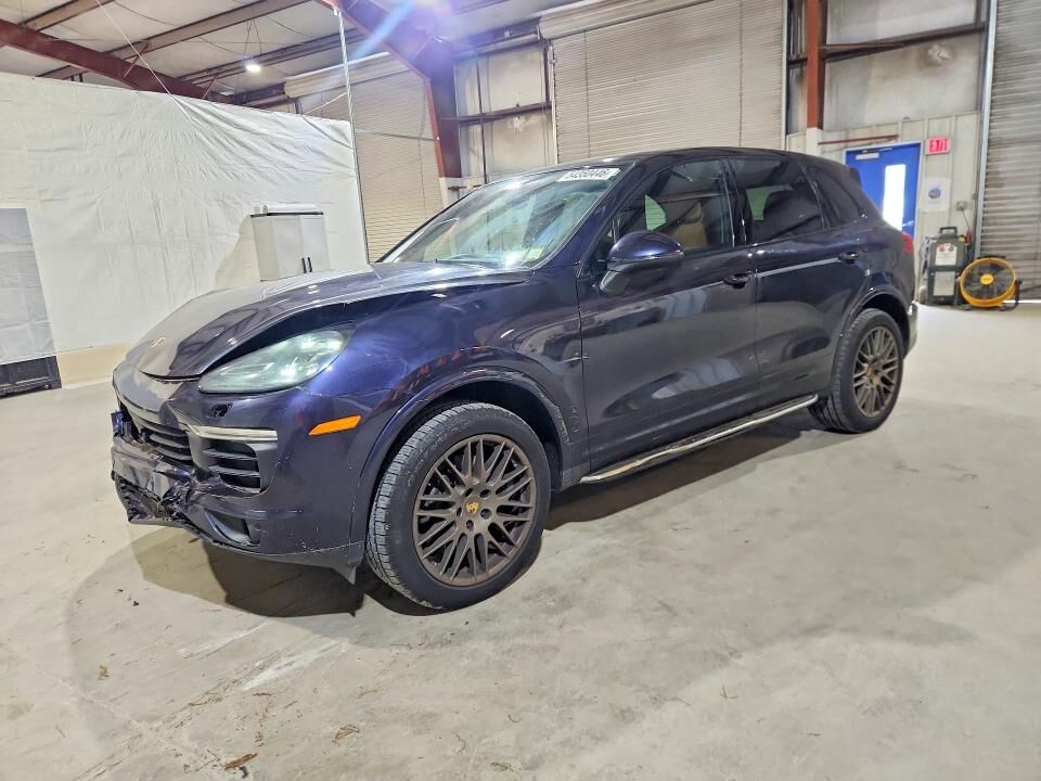 2017 PORSCHE Cayenne