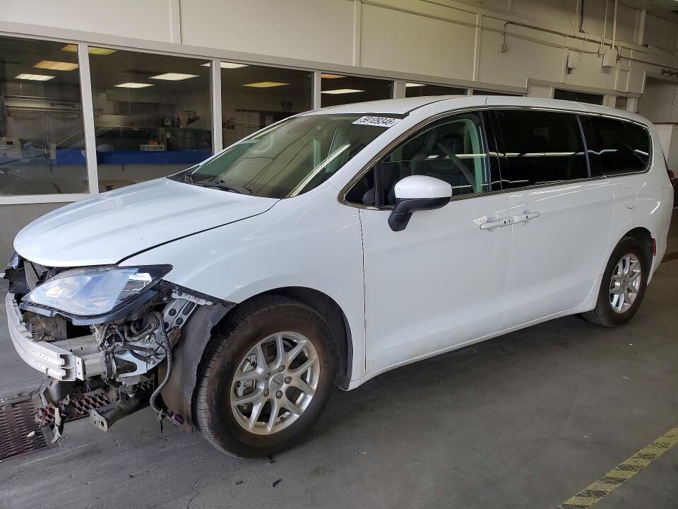 2023 CHRYSLER Voyager