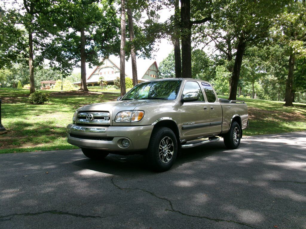 2003 TOYOTA Tundra