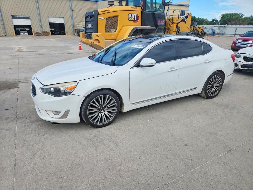 2015 KIA Cadenza