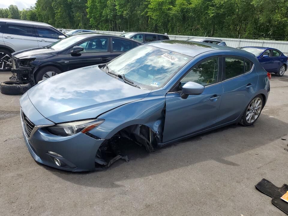 2016 MAZDA Mazda3