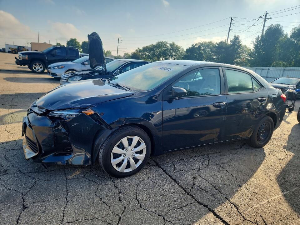 2018 TOYOTA Corolla