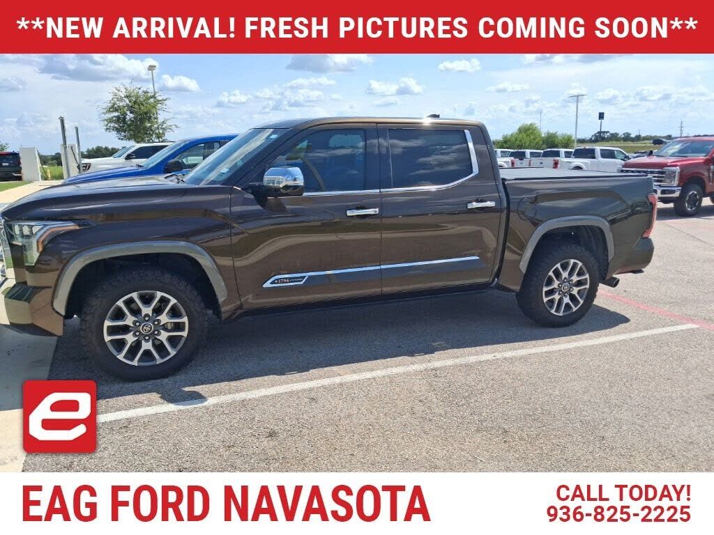 2023 TOYOTA Tundra