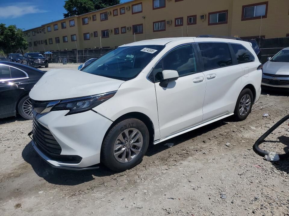 2026 TOYOTA Sienna