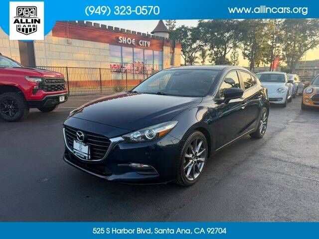 2018 MAZDA Mazda3