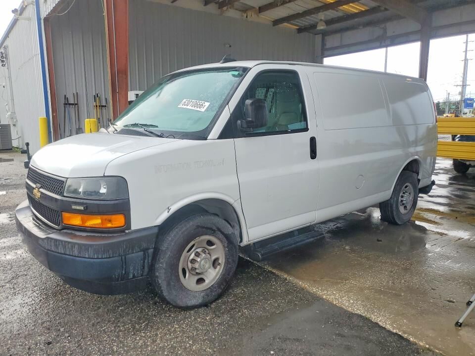 2020 CHEVROLET Express