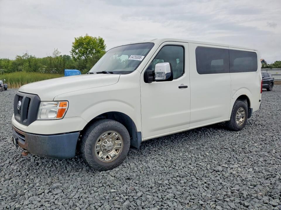 2016 NISSAN NV