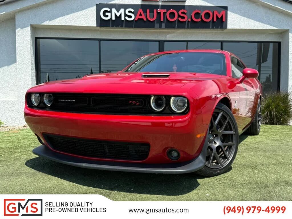 2016 DODGE Challenger