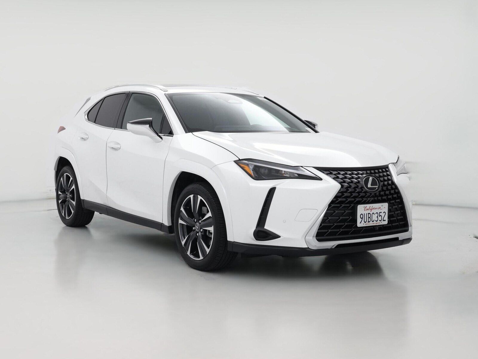 2025 LEXUS UX