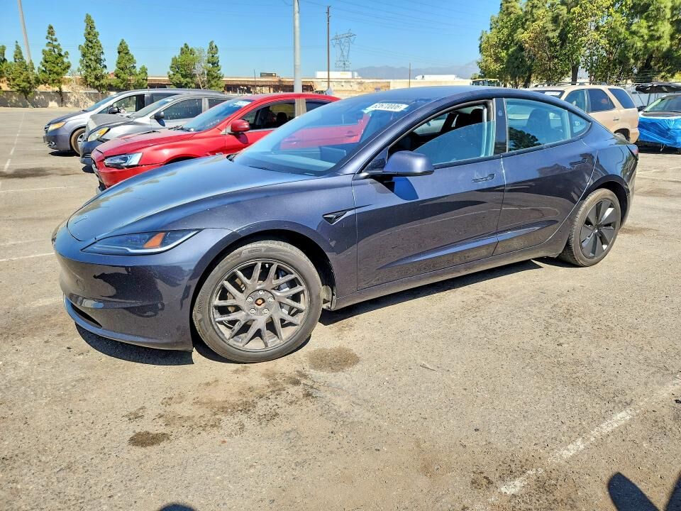 2024 TESLA Model 3