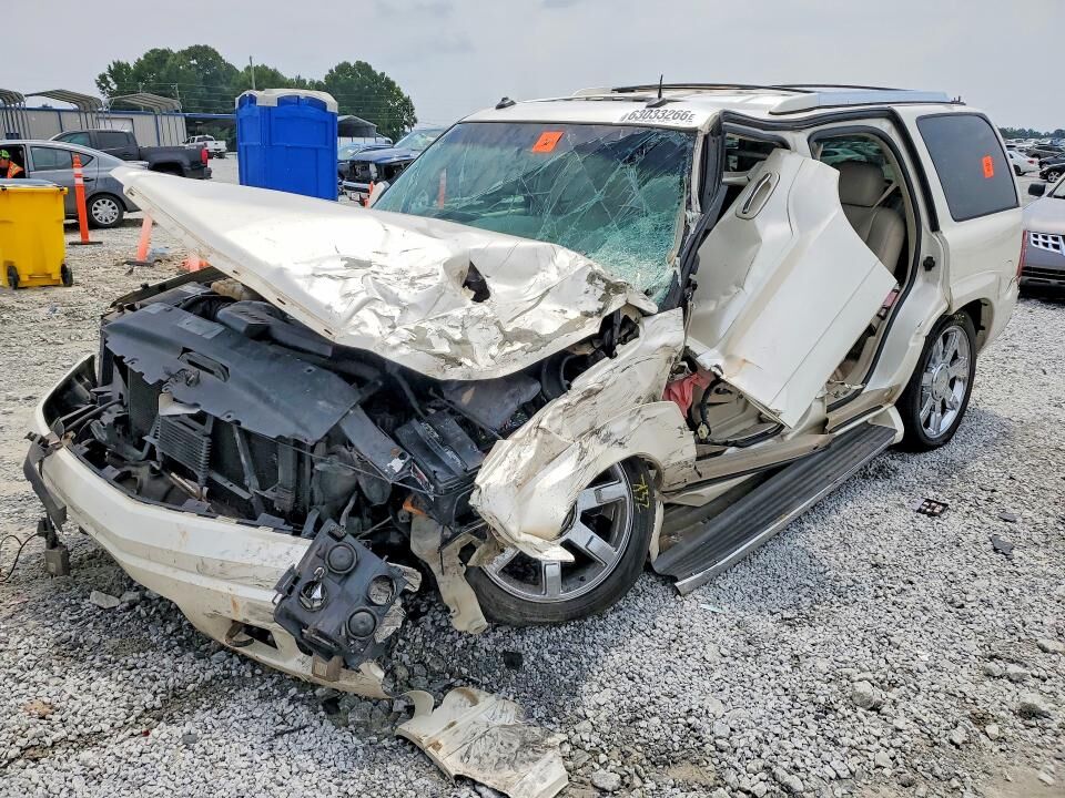2003 CADILLAC Escalade