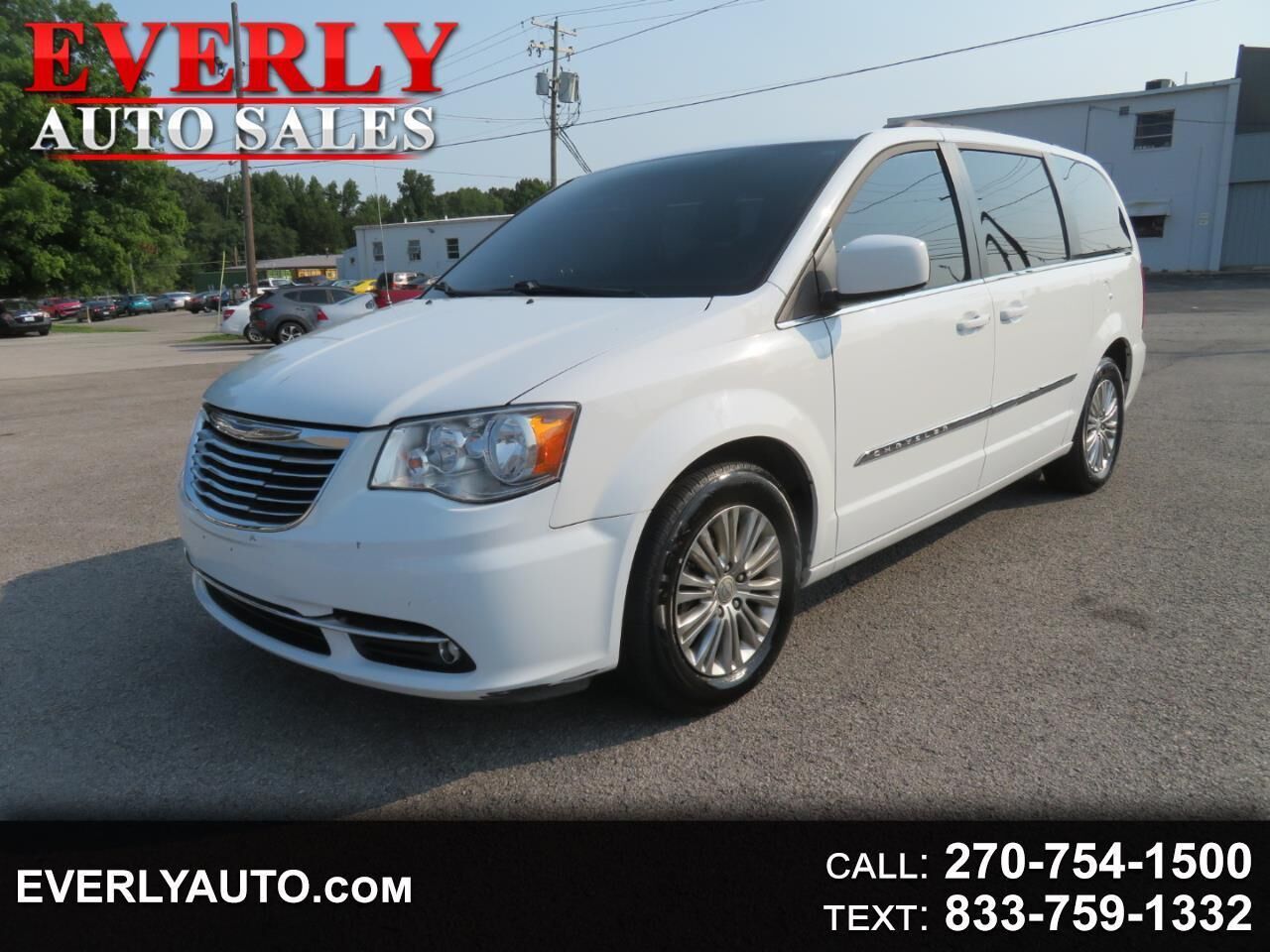 2016 CHRYSLER Town and Country