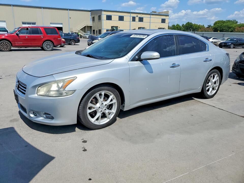 2014 NISSAN Maxima