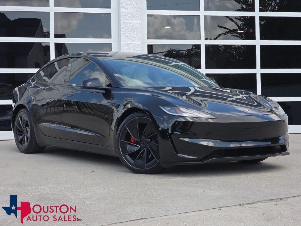2024 TESLA Model 3