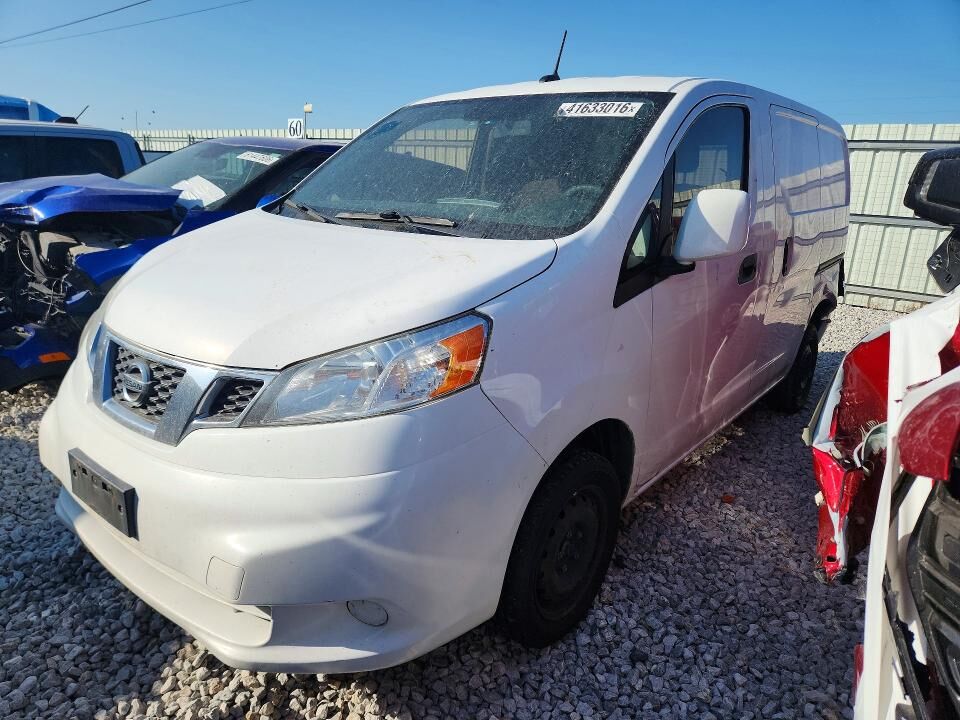 2017 NISSAN NV200