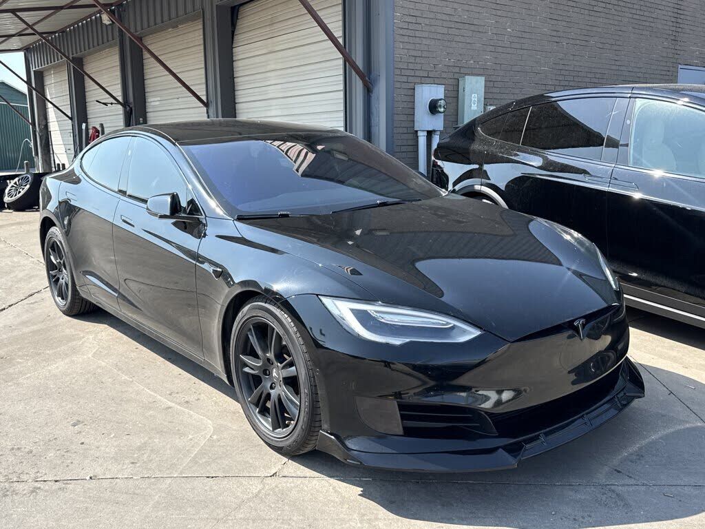 2017 TESLA Model S