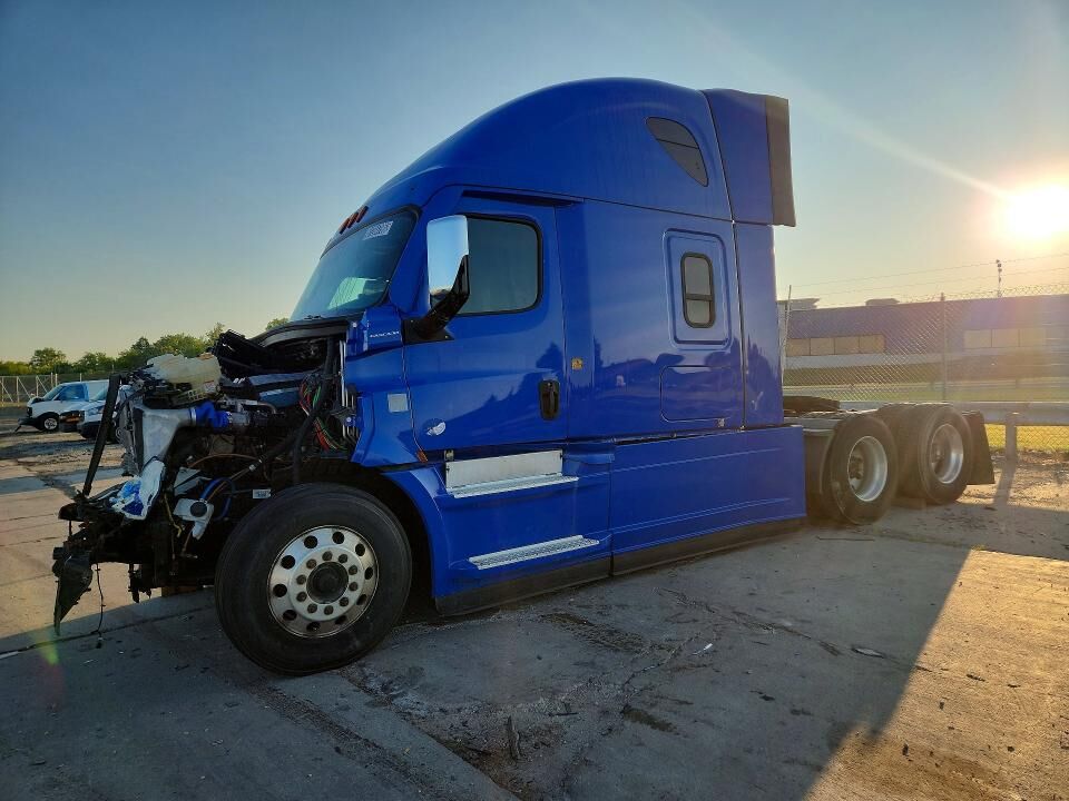 2020 FREIGHTLINER New Cascadia 126" Sleepercab