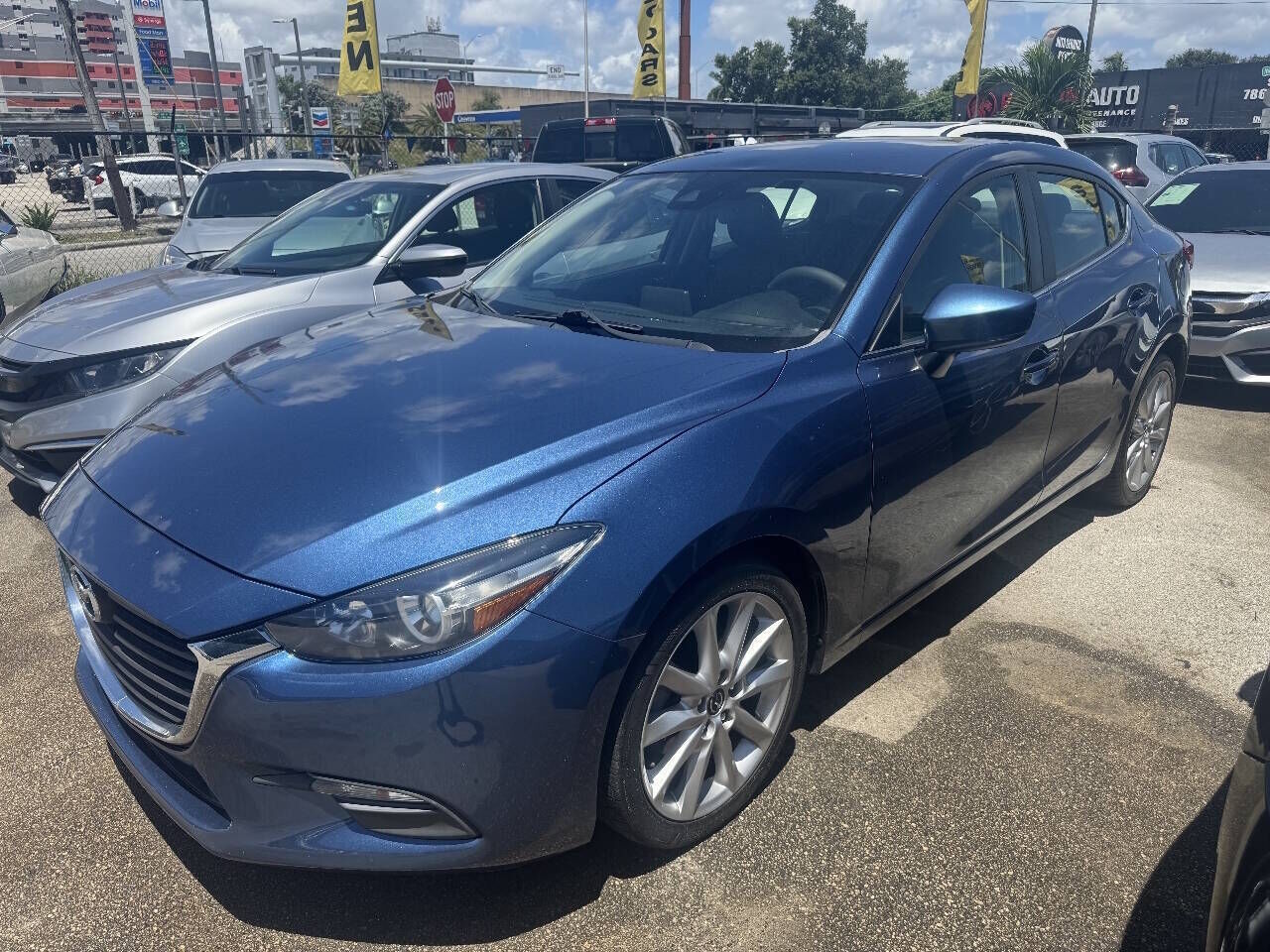 2017 MAZDA Mazda3